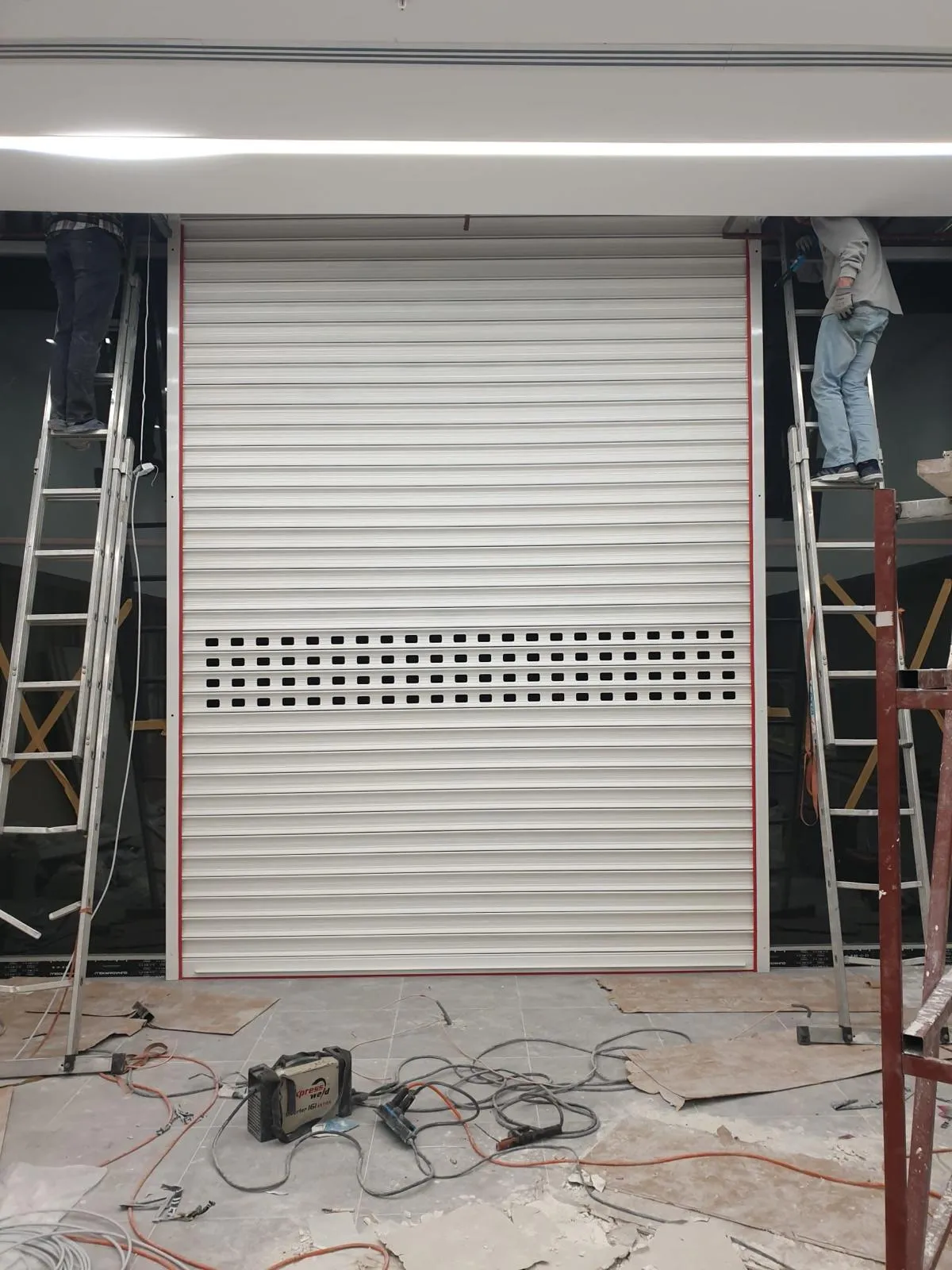 120'lik çelik kepenk uygulaması 1