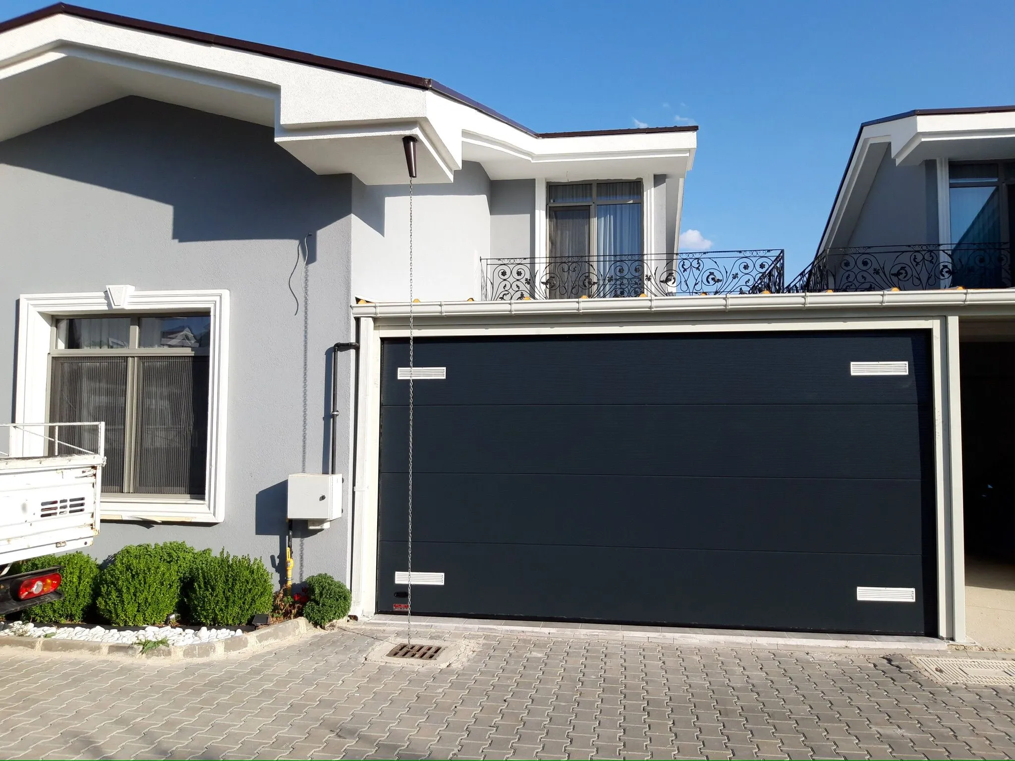 Konut garaj tipi seksiyonel kapı uygulaması - 3